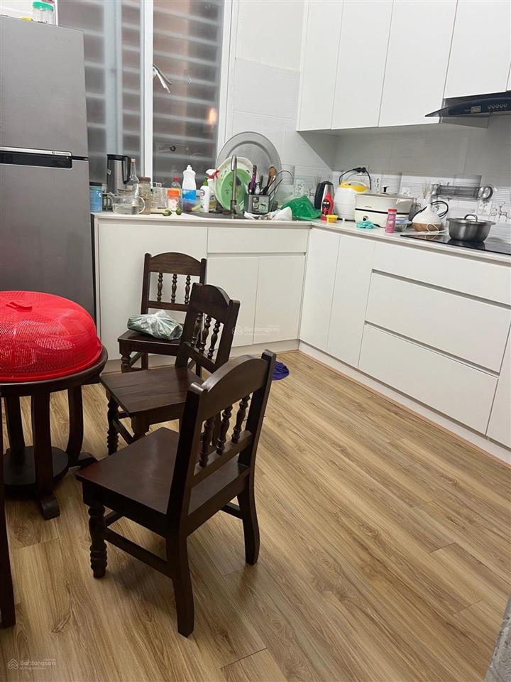 Bán nhà phân lô nghĩa tân, 46m2, 4 ngủ ô tô 7 chỗ qua vào nhà, dân xây, giá tốt, 17 tỷ tl