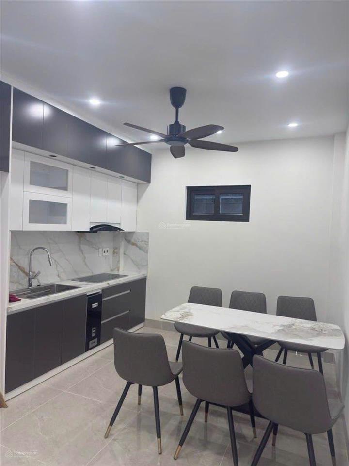 Bán nhà hiếm sài đồng, oto đỗ ngõ, 5 tầng view hồ