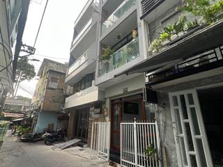 Ngay trung tâm, quận 10, cách mạng tháng tám, 5 tầng, hẻm 8m, 14 tỷ tl.