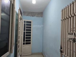 Cần bán gấp nhà hóc môn  ngang hơn 4m  sát quận 12