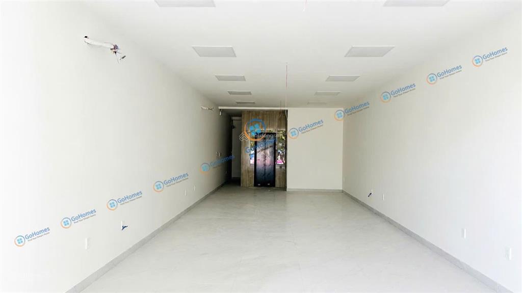 Cho thuê nhà 3 tầng 1 tum mặt tiền nguyễn phước lan, hoà xuân