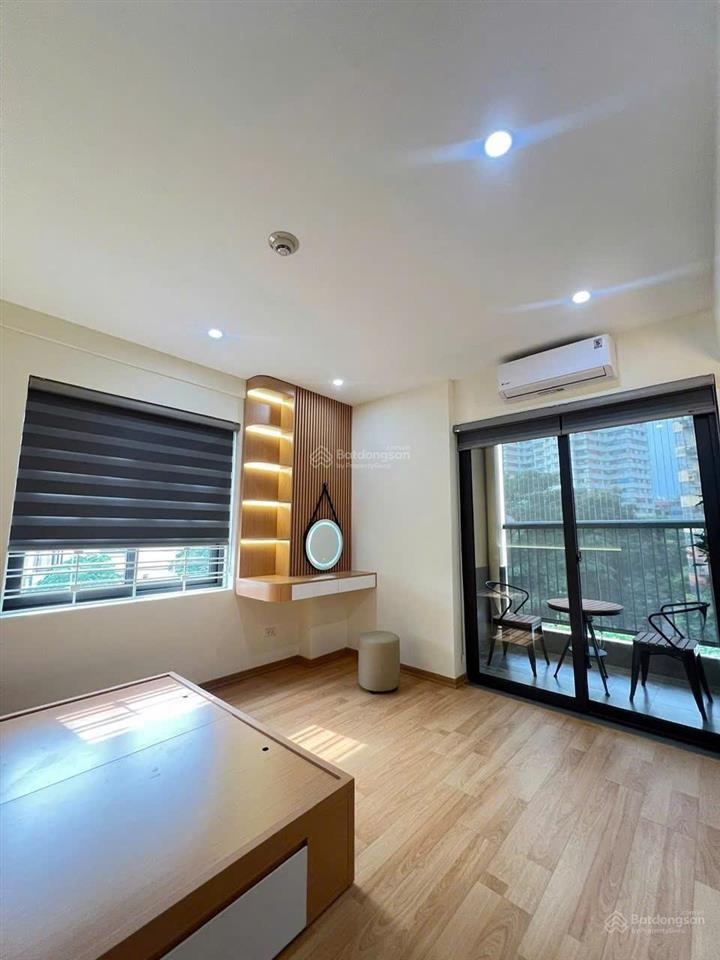 Bán cc cầu giấy dt 140m2, 3pn, 2wc , giá 9 tỷ, logoc, vew hồ, ở sướng. 0968 088 ***