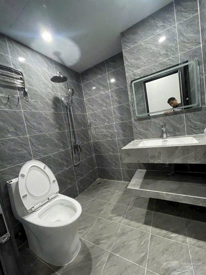 Chính chủ bán căn góc 37 m 5 tầng ngõ thông mậu lươngchắc chắn về ở luôn thương lượng mạnh 7.3 tỉ