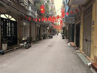 Cho thuê nhà dương văn bé, hai bà trưng, ô tô tránh, làm văn phòng 31m 5t, 15tr