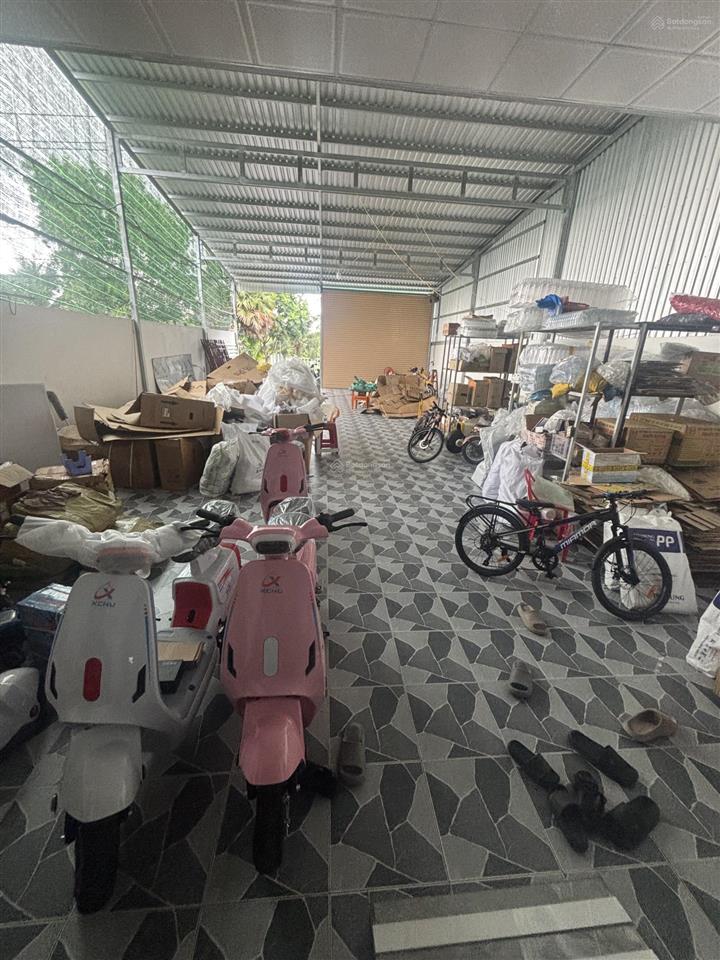 Bán nhà riêng 925 vườn thơm, 10 tỷ, 300m2, 2pn, 3wc, phong thủy tốt