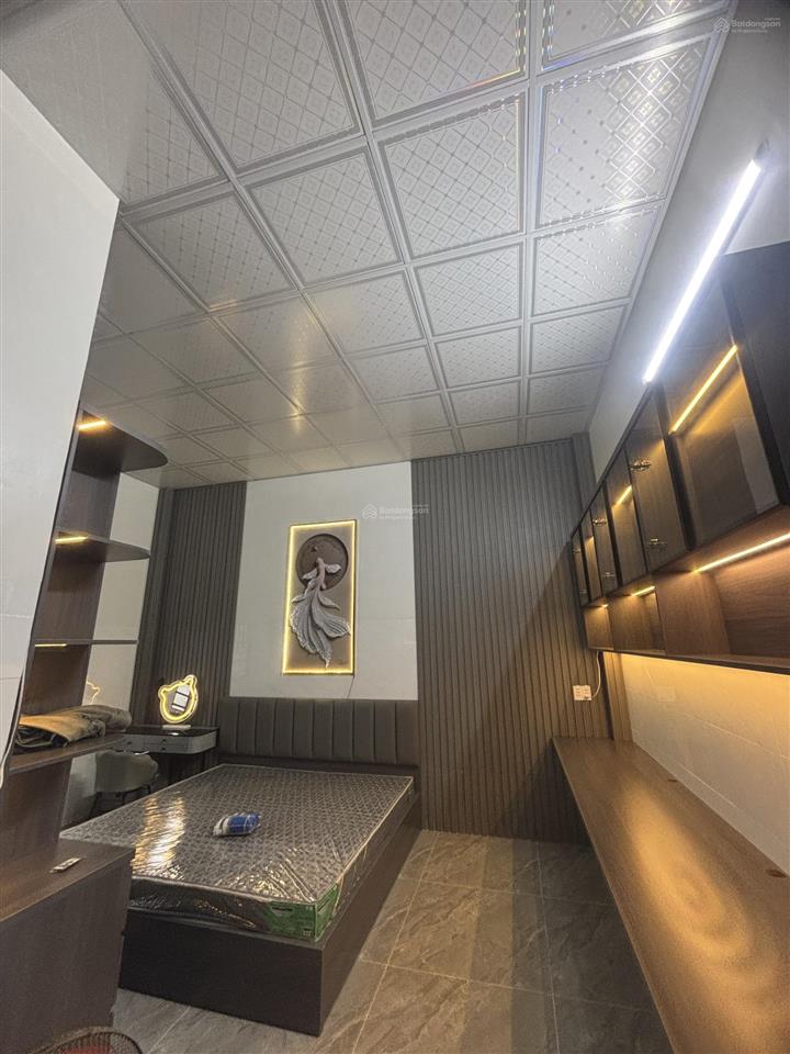 Bán nhà riêng 925 vườn thơm, 10 tỷ, 300m2, 2pn, 3wc, phong thủy tốt