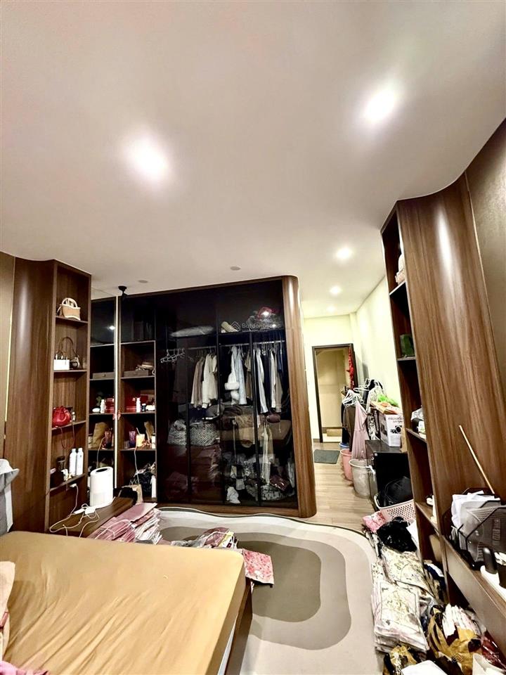 5 tầng gò dầu, thang máy xịn, tặng full nội thất cao cấp