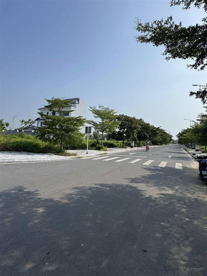 Bán nhanh lô đất 100m2 không lỗi tại dự án vinaconex phổ yên giá 2.x tỷ
