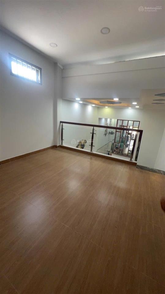 Hàng ngộp bank bà điểm, cân bán nhanh. vị trí đẹp, giá càng đẹp bank định giá ts 5tỷ5
