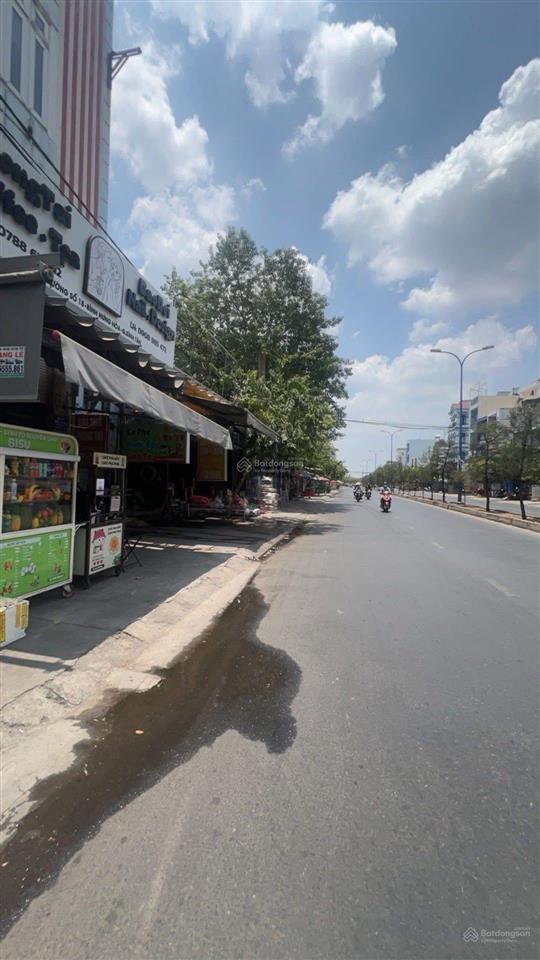 Hàng ngộp bank bà điểm, cân bán nhanh. vị trí đẹp, giá càng đẹp bank định giá ts 5tỷ5