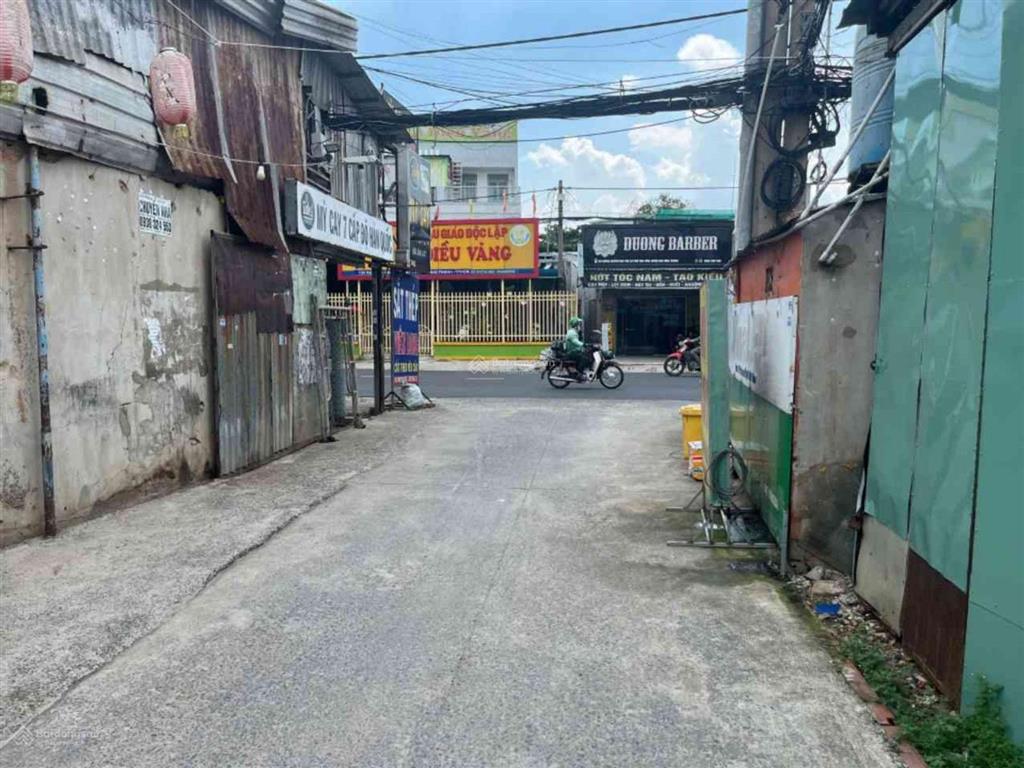 Chủ cần bán gấp nhà mặt tiền 130m2 nguyễn ảnh thủ q12 chỉ 10ty