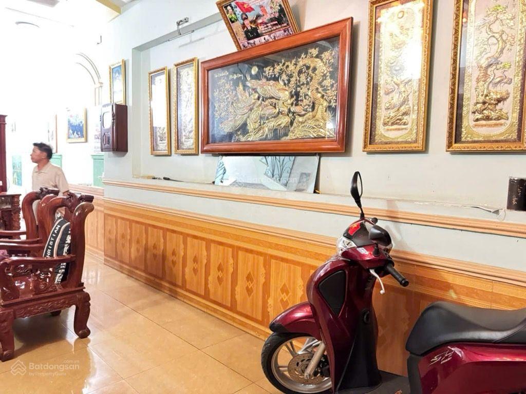 Bán nhà nguyễn ảnh thủ q12  hẻm xe hơi vào nhà  126m2, chỉ 6.8 tỷ