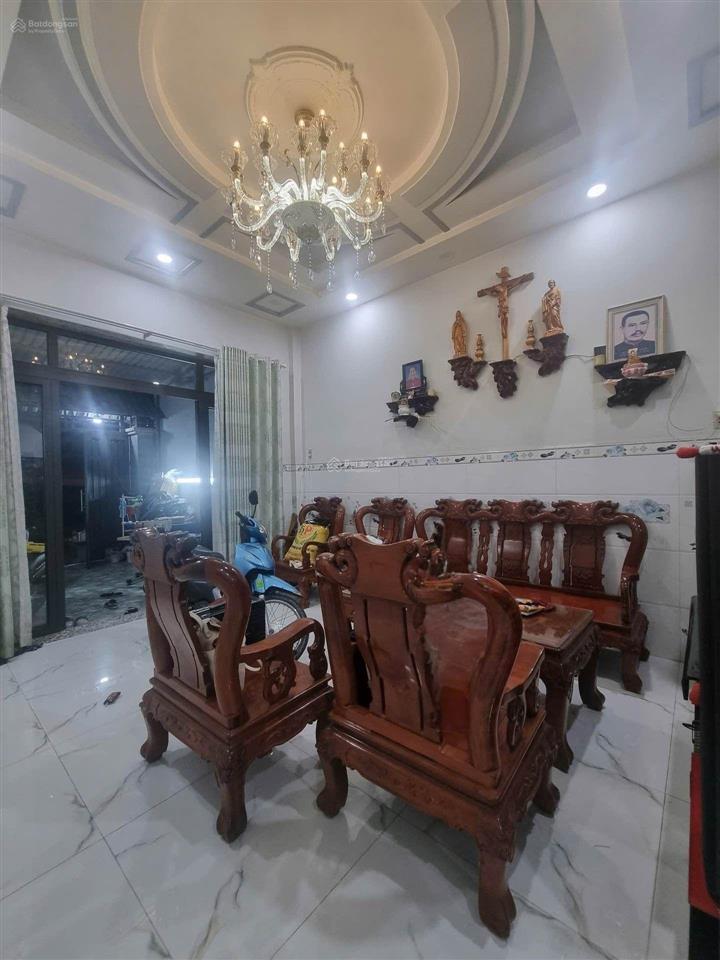 Nhà mặt tiền kinh doanh một đời chủ trần thị hè  quận 12 4.3x27m  4 tầng  nở hậu tài lộc 
