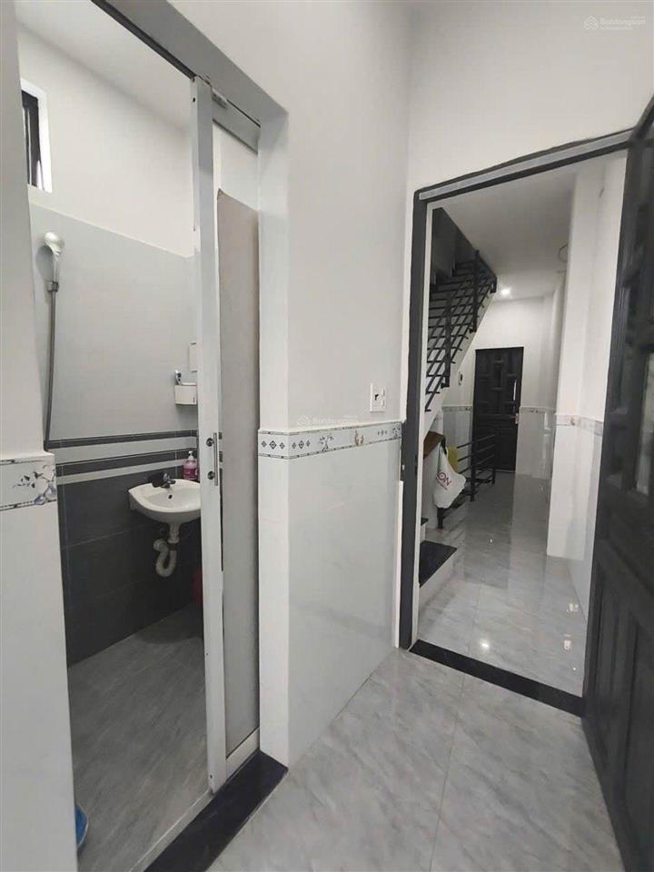 Bán nhà 3 tầng  nở hậu 5.5m trần thị năm  tân chánh hiệp  q12