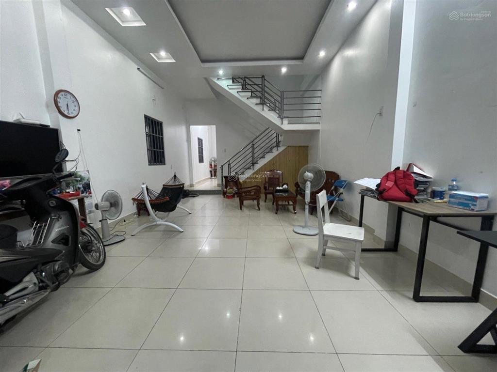 Bán nhà 5*20m, 2 tầng  ngay khu phân mềm quang trung  quận 12, giá 4tỷ65