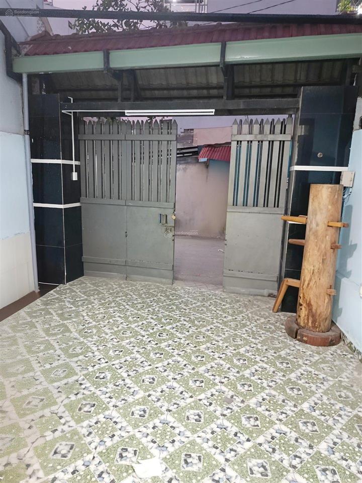 Bán nhà 2 tầng 80m2 sau lưng trường đại học tô ký trung mỹ tây quận 12