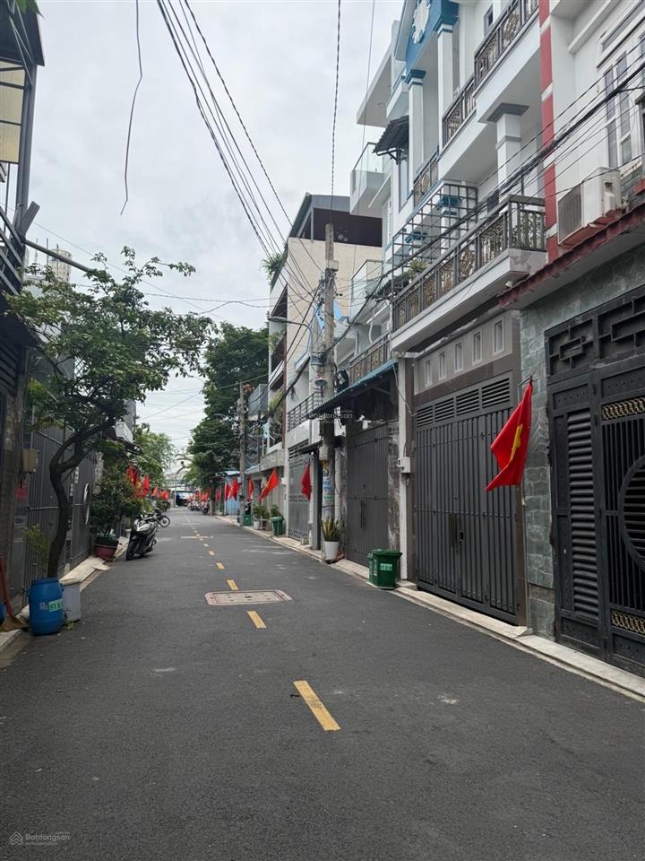 Chính chủ bán đất tặng nhà cấp 4 80m xe hơi đậu cửa hàng xóm hiệp thành city quận 12