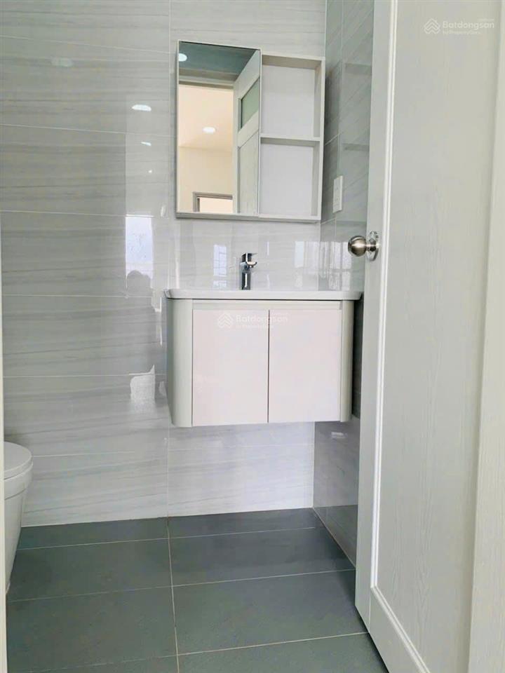 Cần bán gấp căn hộ 155 nguyễn chí thanh p9. q5