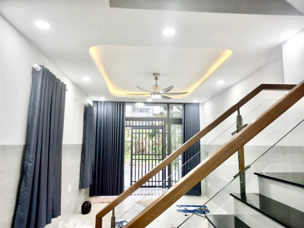 Nhà nguyên căn mới xây cho thuê  full nội thất