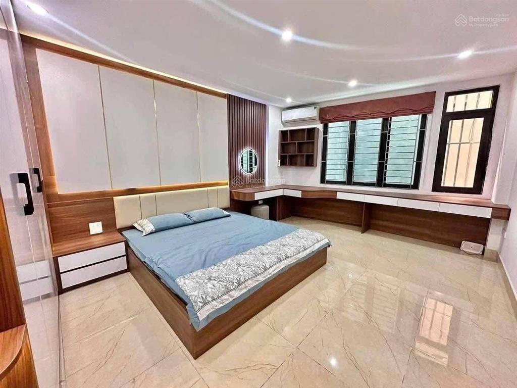 Shock nhiệt giá nào cũng bán 37m2 mặt tiền 6m 5 tầng 4 ngủ giá 3,99tỷ la phù hoài đức gấp lắm rồi