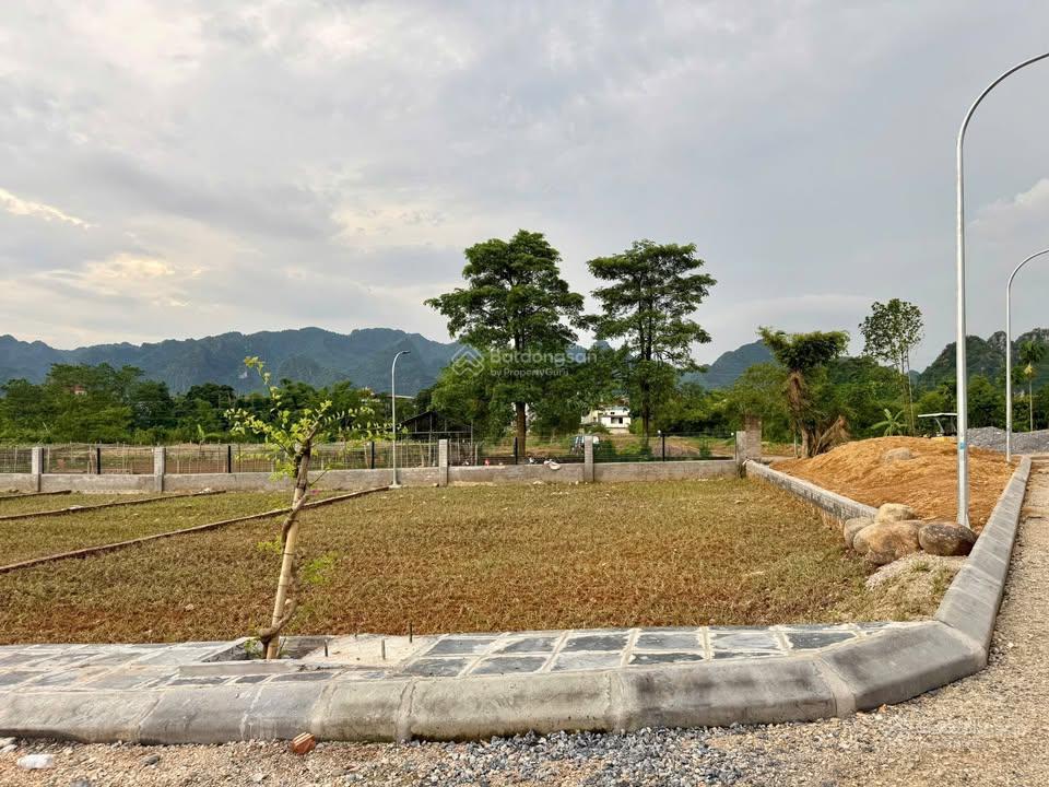 Bán lô đất ngay giáp utopia sổ đỏ full thổ giá chỉ 600tr công chứng ngay