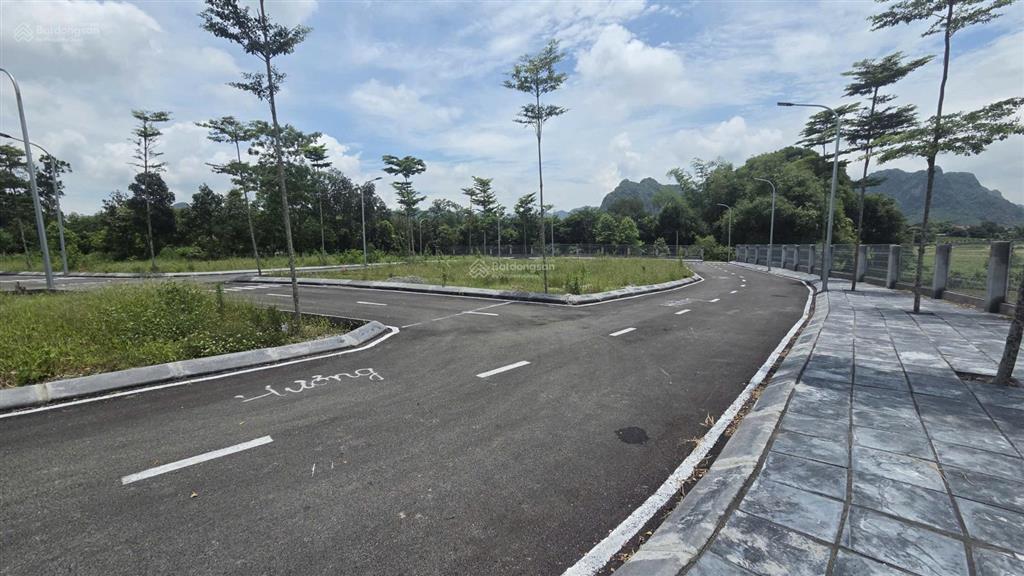 Chính chủ bán lô đất ngay đối diện khu công nghiệp giá f0
