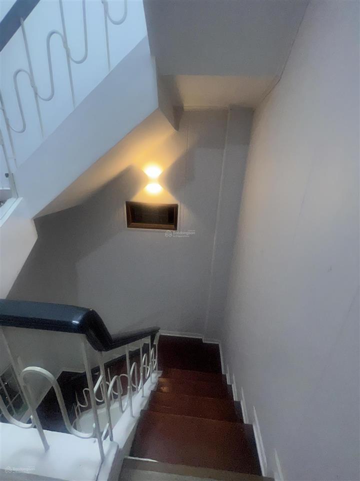 Bán nhà tại hoàng hoa thám, 6,5 tỷ, 30m2 đã chech quy hoạch 100 năm