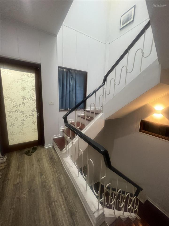 Bán nhà tại hoàng hoa thám, 6,5 tỷ, 30m2 đã chech quy hoạch 100 năm