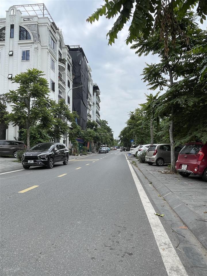 Bán đất ngọc thụy ô tô vào đất diện tích 83m²  sẵn sổ giao dịch