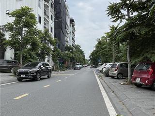 Bán đất ngọc thuỵ ô tô vào đất diện tích 83m2  sẵn sổ giao dịch