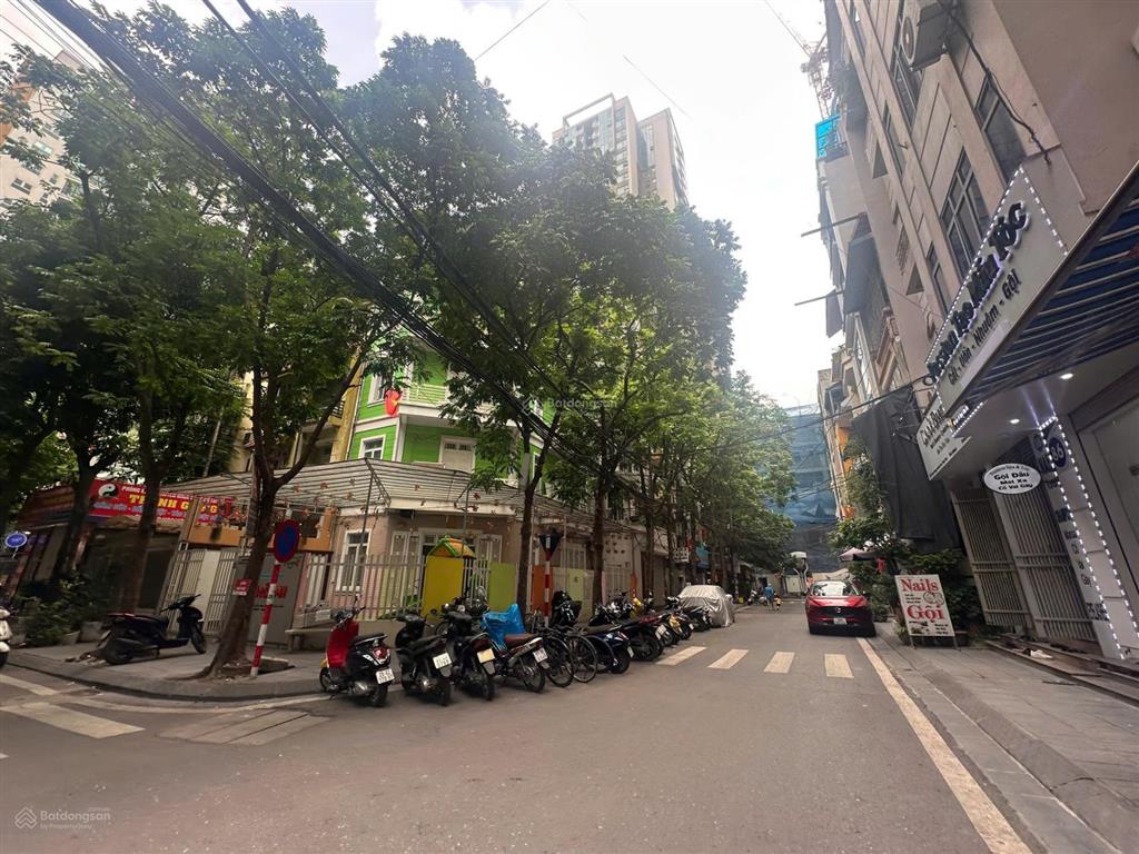 Cần bán gấp nhà 56m2 phân lô ô tô phố ngụy như kon tum giá 16.9 tỷ
