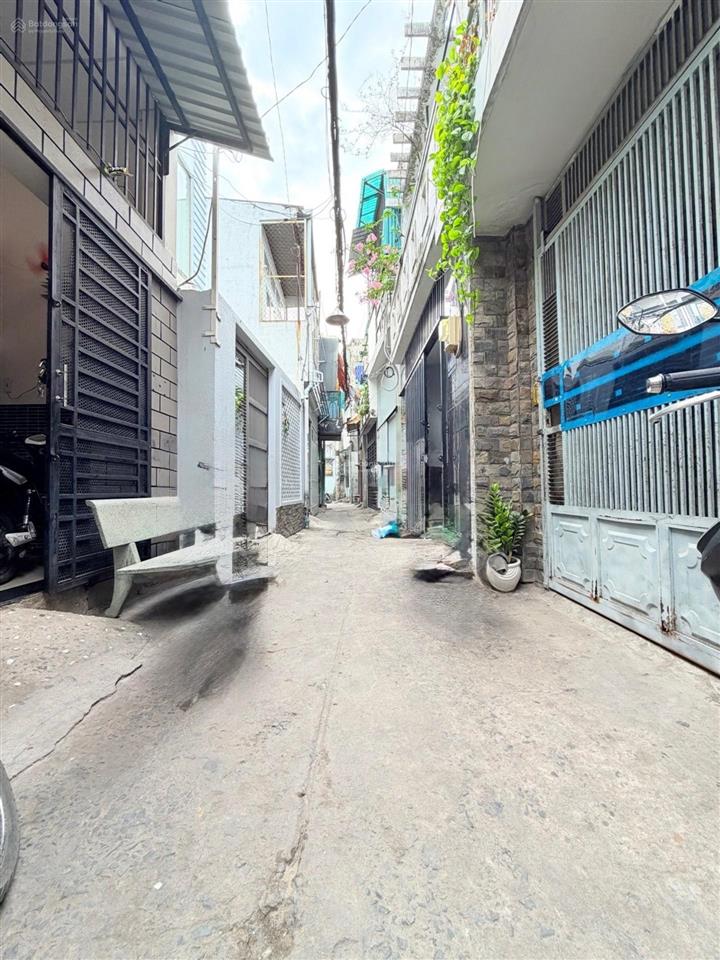 Bán nhà tân bình 3 tầng chỉ 2,78 tỷ hẻm ni sư huỳnh liên gần bàu cát