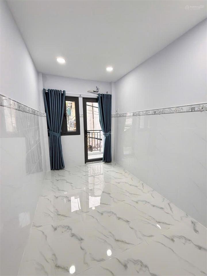 Bán nhà tân bình 3 tầng chỉ 2,78 tỷ hẻm ni sư huỳnh liên gần bàu cát