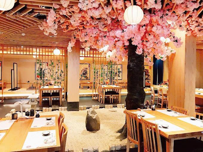 Duy nhất góc 3 mặt tiền thảo điền quận 2 dt 1100m2 đất  trệt 2 lầu sân thượng