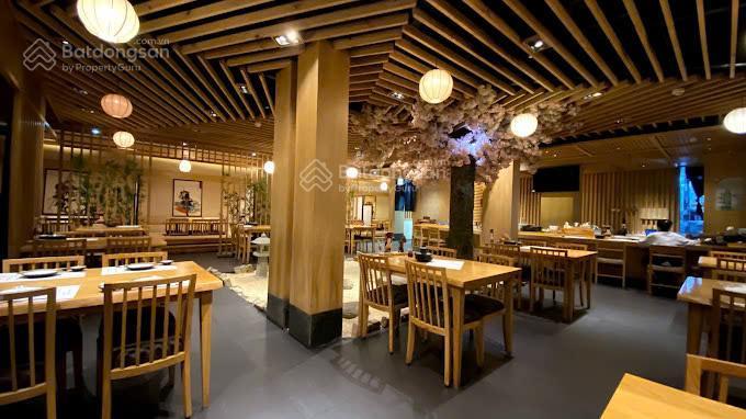 Duy nhất góc 3 mặt tiền thảo điền quận 2 dt 1100m2 đất  trệt 2 lầu sân thượng