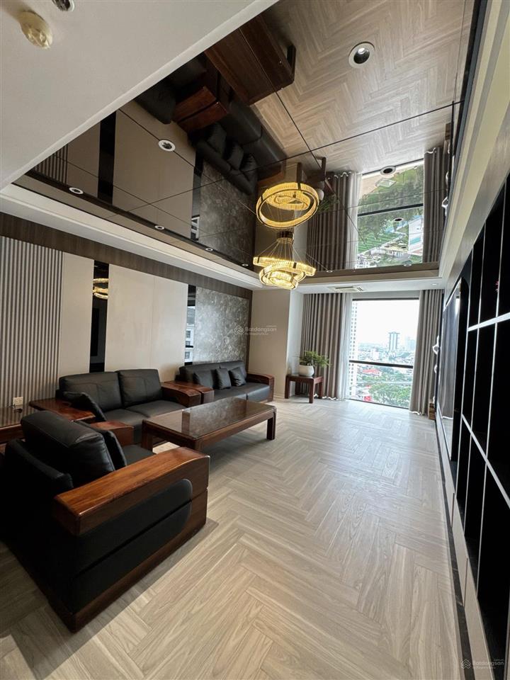 Siêu hot  căn hộ cc cho thuê tại royal city, 35 triệu, 200m2, 4pn, 3wc, hàng hot