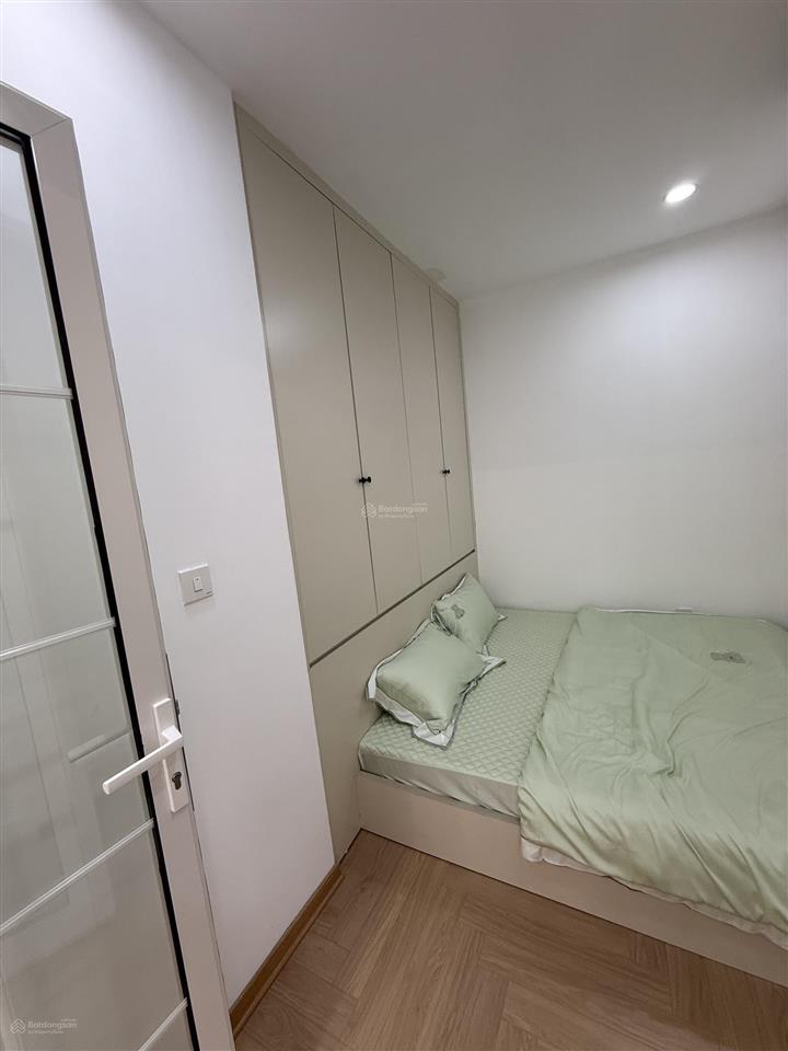 Duy nhất căn hộ cho thuê royal city, 20 triệu, 131m2, 3pn, 3wc