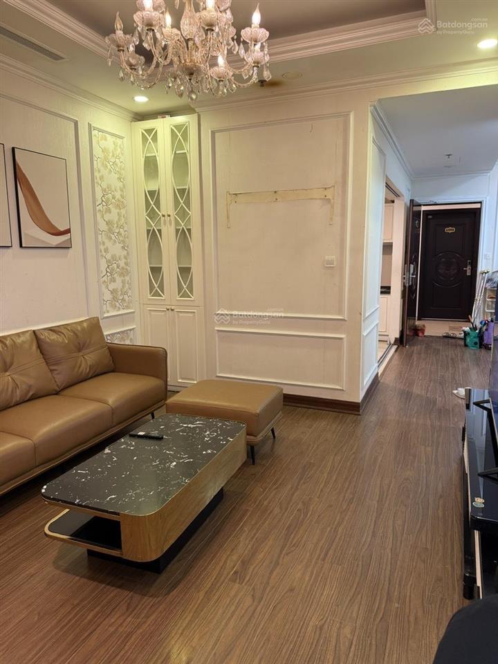 Siêu hot, cho thuê cc royal city, 15 triệu, 90m2, 2pn, 2wc, đẹp, nhiều tiện ích