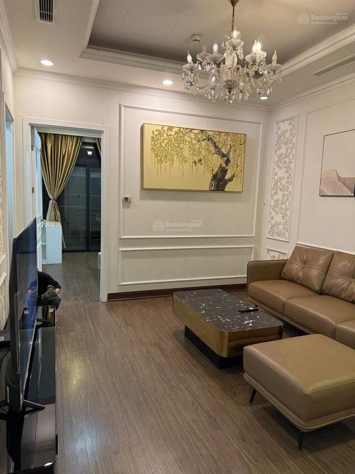 Siêu hot, cho thuê cc royal city, 15 triệu, 90m2, 2pn, 2wc, đẹp, nhiều tiện ích