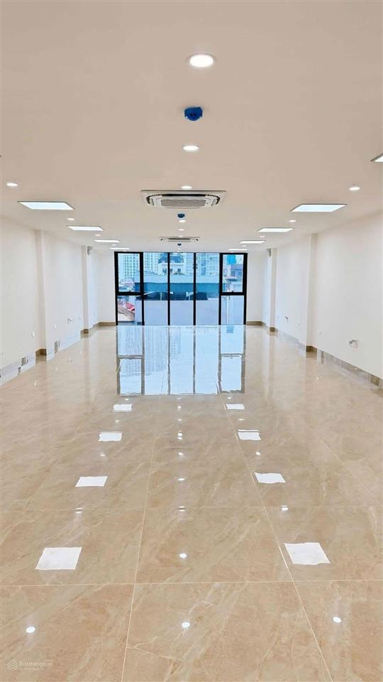 Toà nhà vp mặt phố hoàng văn thái vip  8 tầng  2 thoáng  120m², 8 tầng, mt 7, 73 tỷ. thanh xuân.