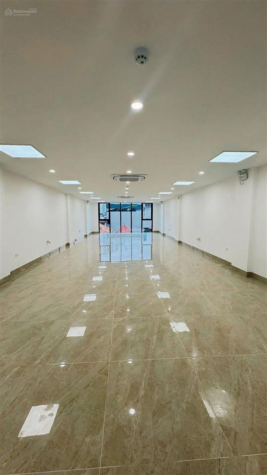 Toà nhà vp mặt phố hoàng văn thái vip  8 tầng  2 thoáng  120m², 8 tầng, mt 7, 73 tỷ. thanh xuân.