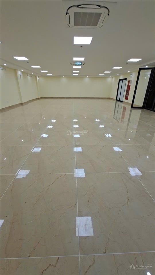Toà nhà vp mặt phố hoàng văn thái vip  8 tầng  2 thoáng  120m2, 8 tầng, mt8m, 73 tỷ. thanh xuân