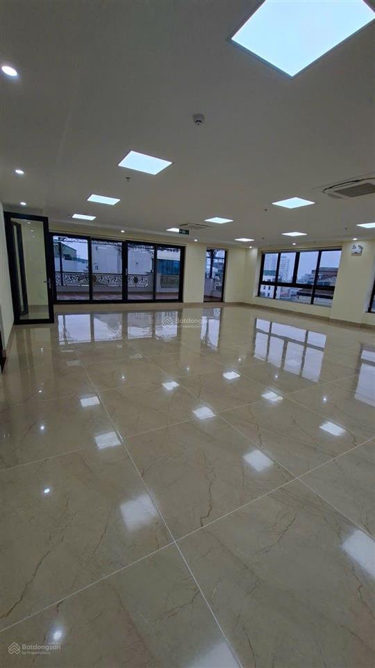 Toà nhà vp mặt phố hoàng văn thái vip  8 tầng  2 thoáng  120m2, 8 tầng, mt8m, 73 tỷ. thanh xuân