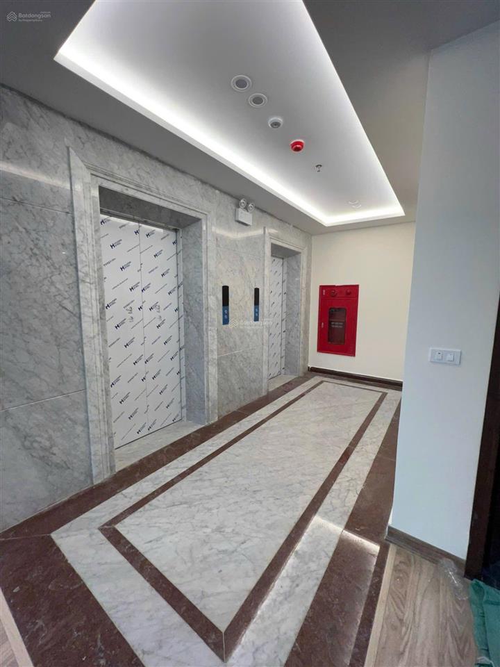 Bán tòa vp hoàng ngân 400.5m, 10t, mt 17, 300 tỷ, cầu giấy
bán tòa nhà văn phòng 10 tầng lô góc
