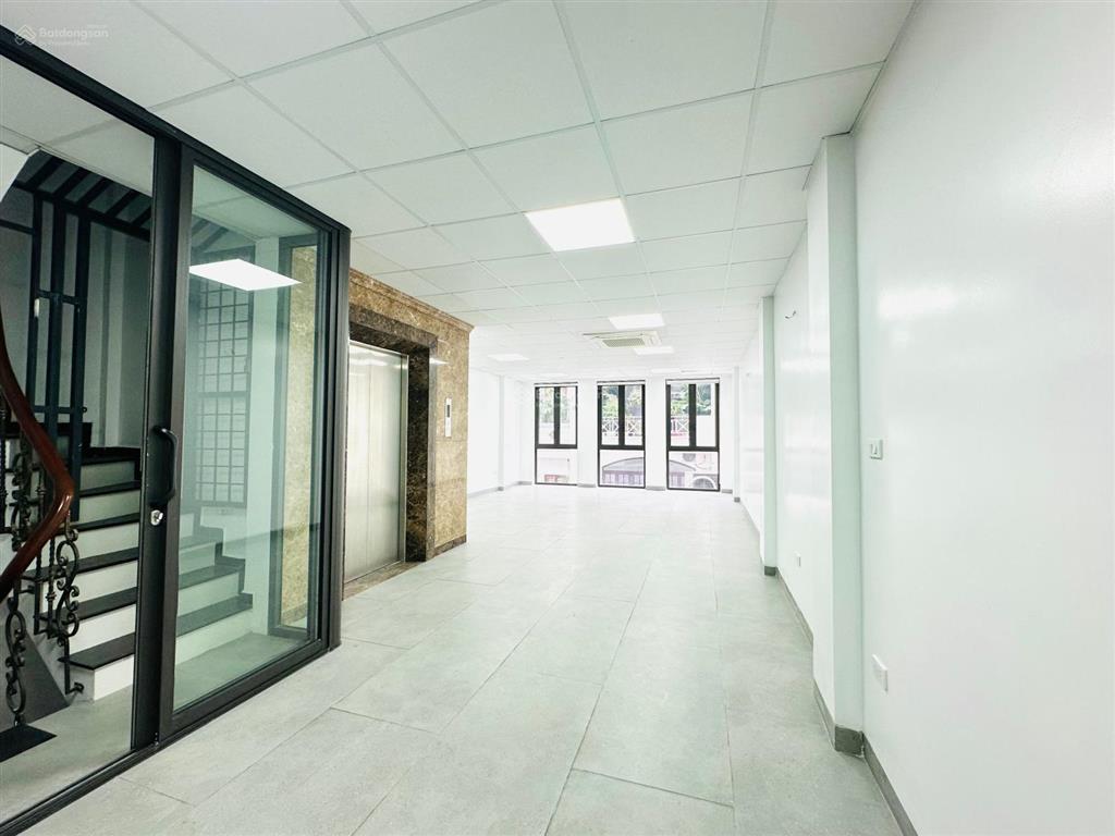 Bán tòa nhà vp phố quan nhân 60m2, 8t, + 1 hầm, mt 5,4m, 36,5 tỷ  thang máy, cầu giấy  0972 611 ***