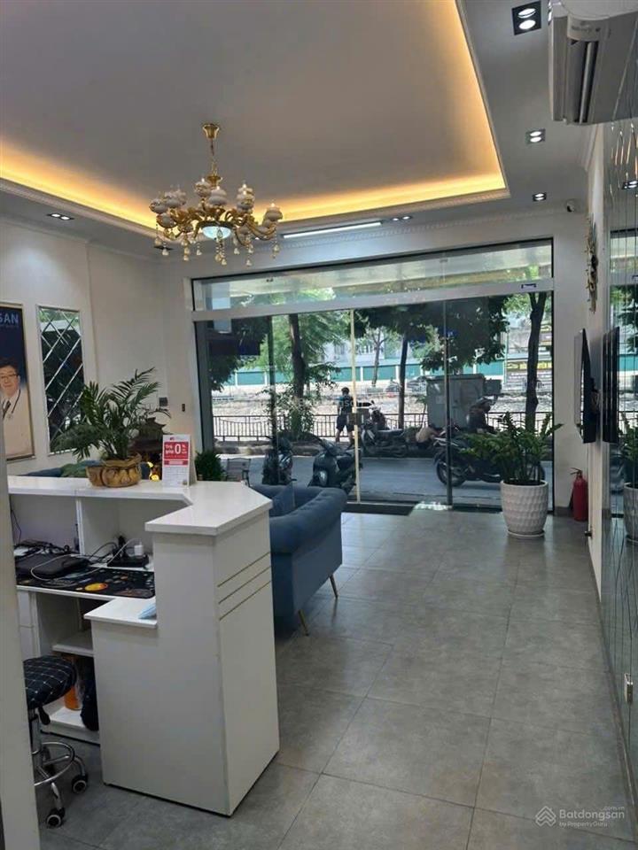 Giảm chào 1 tỷ nhà mặt sông sét giải phóng  50m2 5t, mt 5.6m, 26 tỷ làm vp, cty vừa ở  hoàng mai
