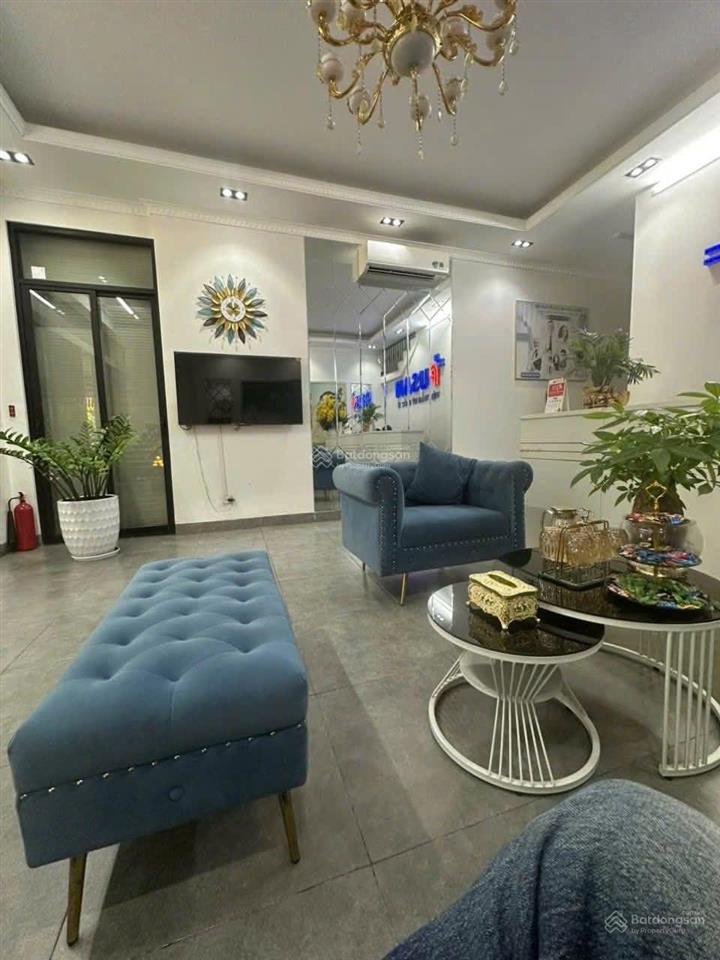 Giảm chào 1 tỷ nhà mặt sông sét giải phóng  50m2 5t, mt 5.6m, 26 tỷ làm vp, cty vừa ở  hoàng mai