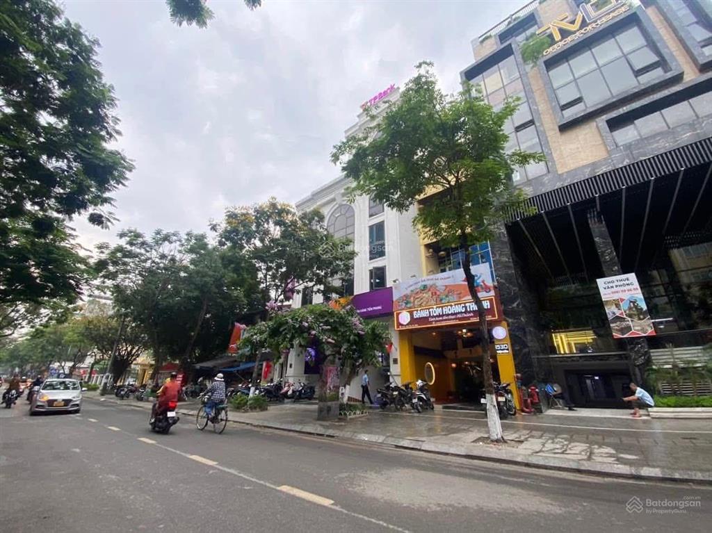 Bán nhà mp nguyễn trường tộ 125/139m2, 1 tầng, mt 9m, 175 tỷ  ba đình trên phố nguyễn trường tộ