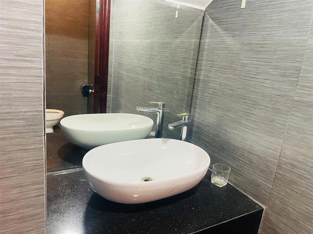 Cho thuê nhà 3 tầng đường 10m5 văn tiến dũng, hoà xuân
