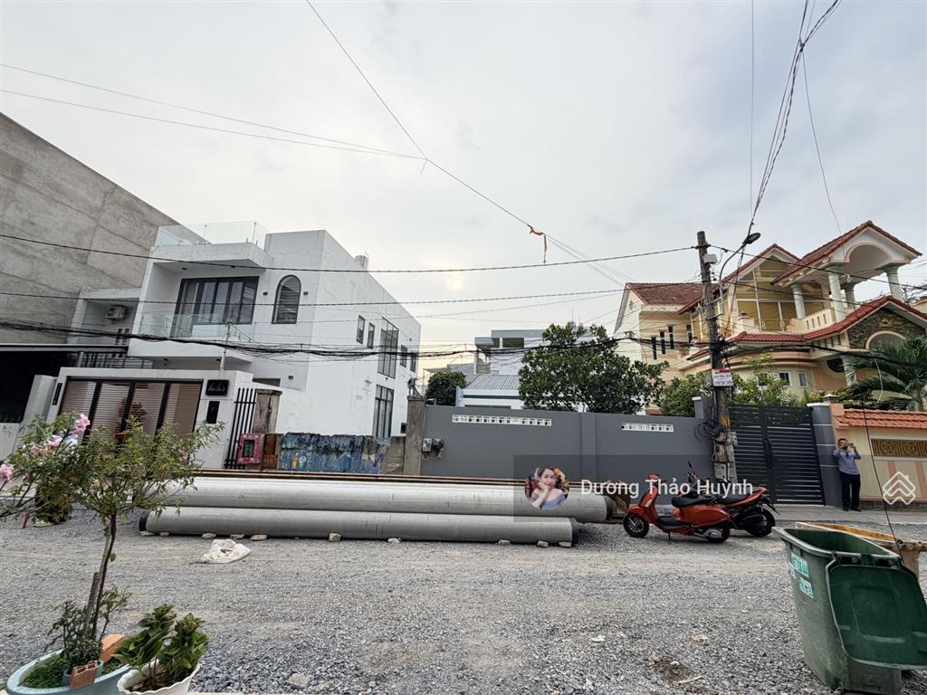 Bán lô đất đẹp ngay chợ thủ đức 245m2 ngang 12.7  chỉ 60tr/m2 đường 10m nhựa  xây cao tầng có tl